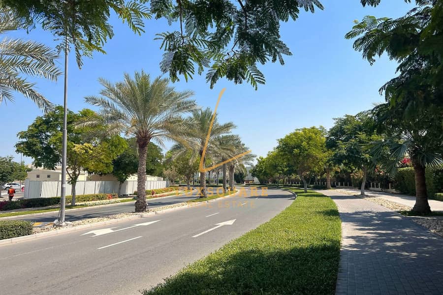 Fully Furnished | Ready To Move | Close To Metro - Image 21