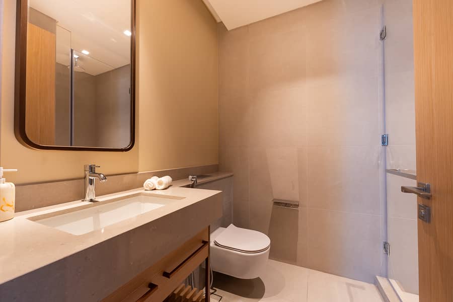 2BR Luxury |Hotel Amenities | Dubai Mall Access - Image 17