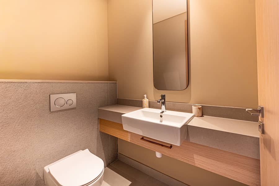 2BR Luxury |Hotel Amenities | Dubai Mall Access - Image 20