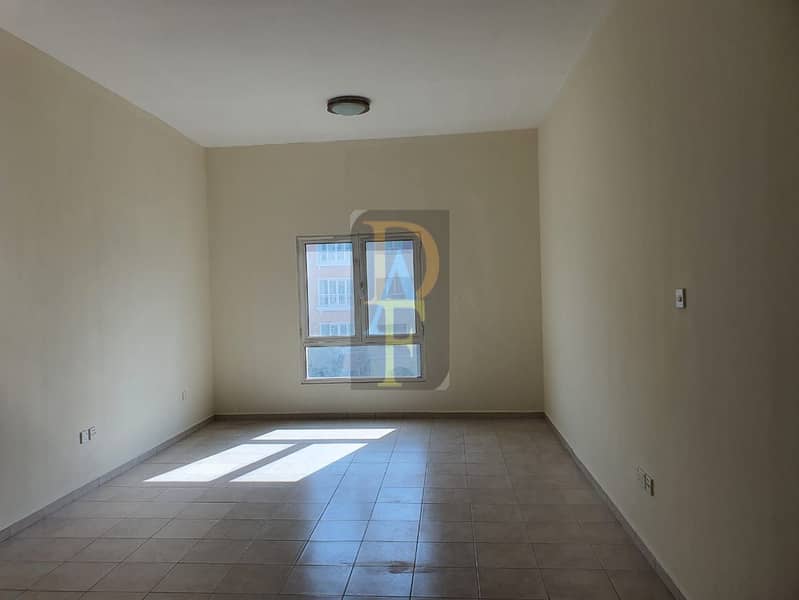 NEAR THE GARDEN METRO 1B/R TYPE U BIG UNIT FOR RENT