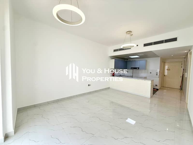 Elegant & Bright Apartment I Quality Finishes I With Pool View - Image 8