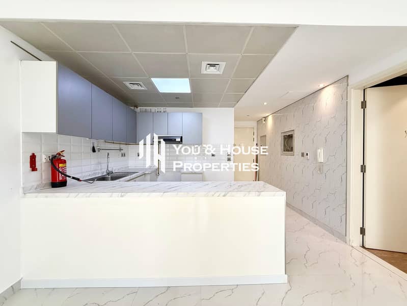 Elegant & Bright Apartment I Quality Finishes I With Pool View - Image 9