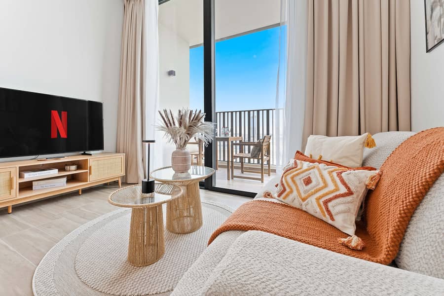 Hot Deal | Ellington | Balcony | Bills Included