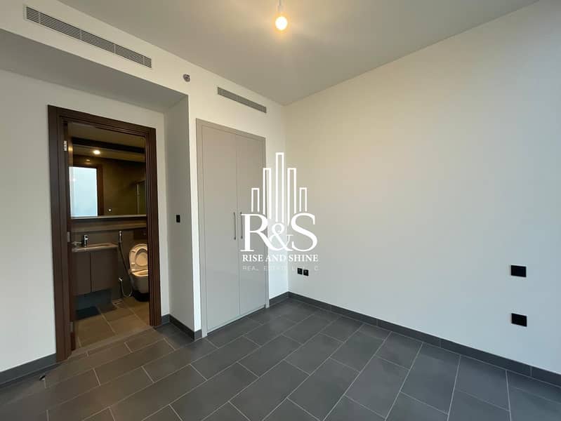 Huge Layout / RAK View / Vacant