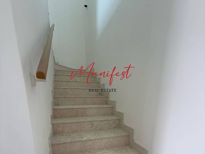 Single Row | Spacious | Beachfront living