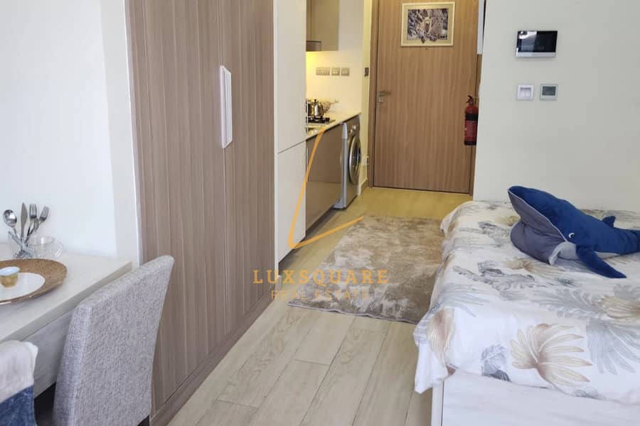 Fully Furnished | Ready To Move | Chiller Free - Image 7