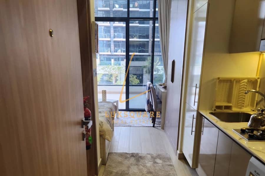 Fully Furnished | Ready To Move | Chiller Free - Image 8