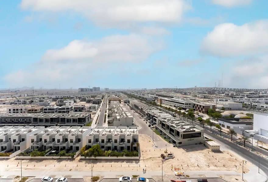 Chiller Free | Fully Furnished | Opened Kitchen - Image 14