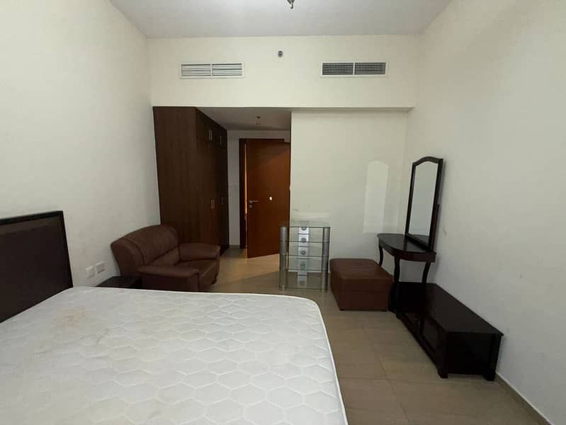 Furnished Unit with DEWA & Chiller Connected, Pay Monthly Bills - Image 8