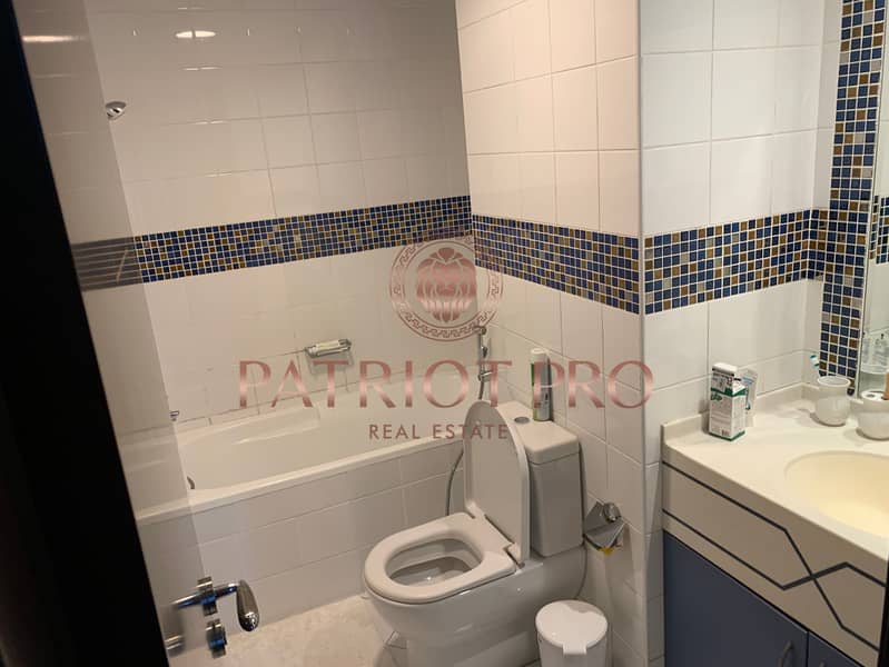 Unfurnished 1BR for rent with SZR and Marina Skyline View - Image 22