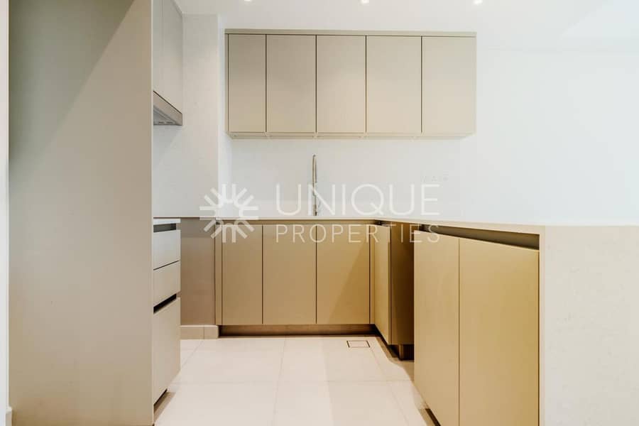 Ain Dubai Views | Mid Floor | Prime Location - Image 9