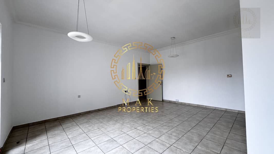 Beautiful 5 Bedroom Corner Villa with Private Pool - Image 7