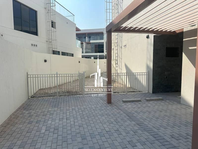 Brand New 6+Maid |Walking Distance To Golf Trump - Image 9