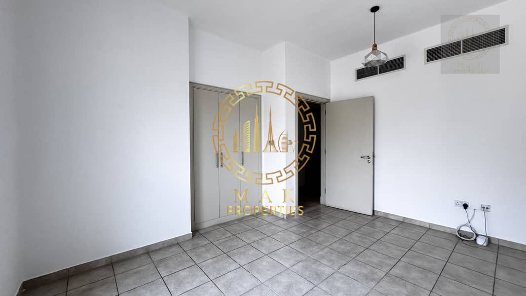 Beautiful 5 Bedroom Corner Villa with Private Pool - Image 14