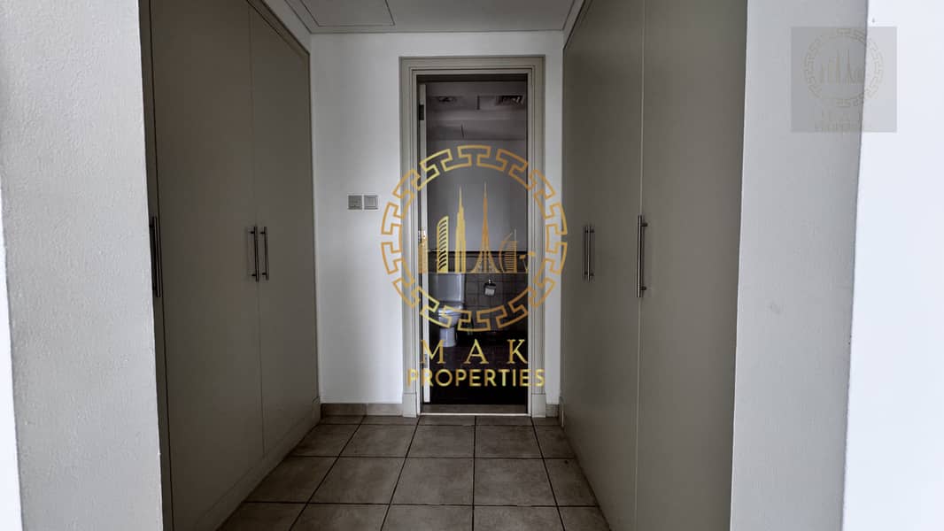 Beautiful 5 Bedroom Corner Villa with Private Pool - Image 27