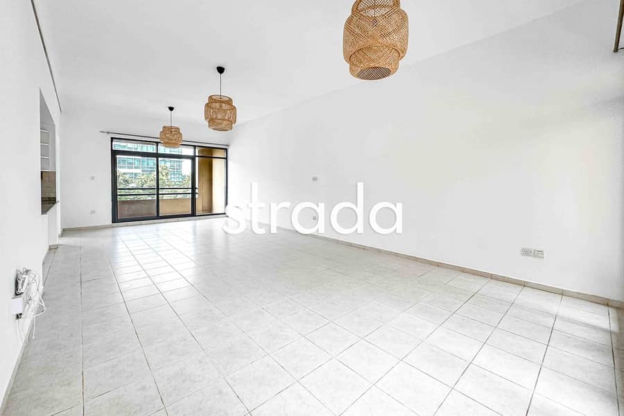 2 Bed + Study | Pool View | Vacant - Image 8