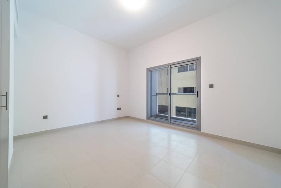 SPACIOUS APARTMENTS WITH 0% COMMISSION