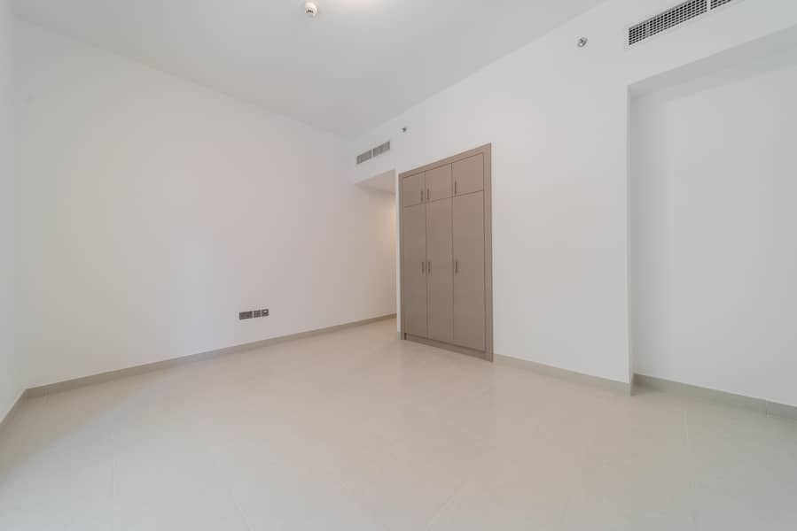 SPACIOUS APARTMENTS WITH 0% COMMISSION - Image 7