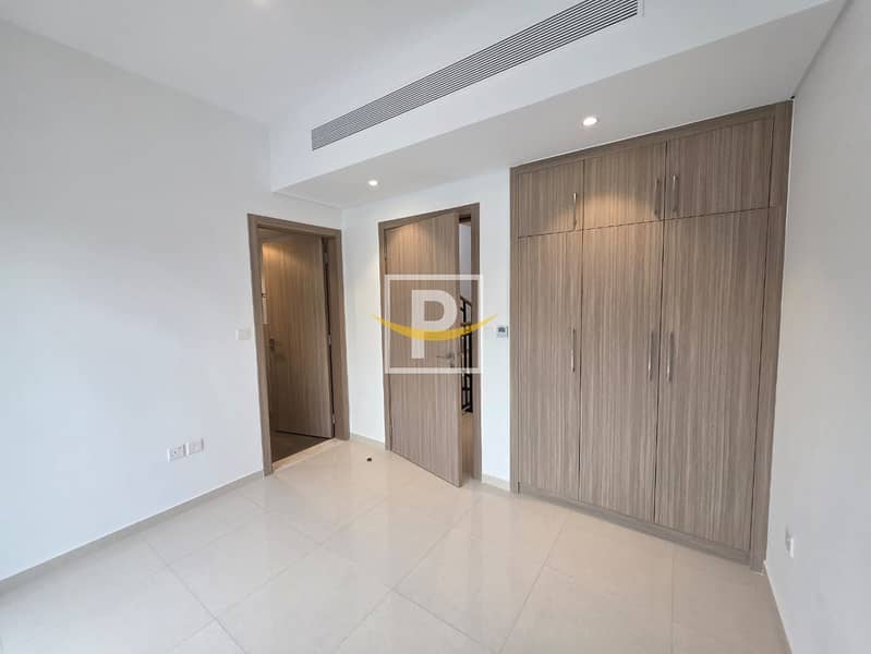 Luxury Living | Roof Access | Excellent Location - Image 11