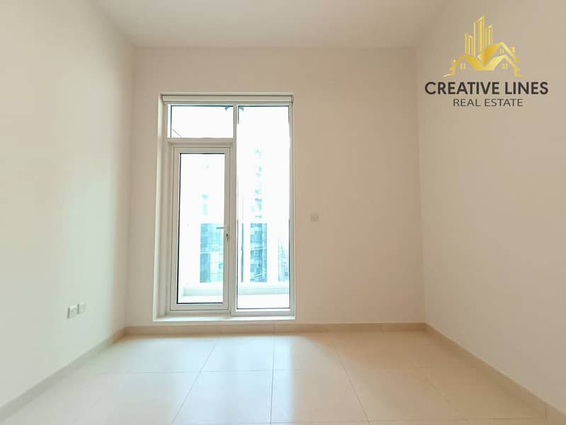 Spacious 3BHK Apartment | In Front of RTA Bus Stop | Near Pond Park - Image 7