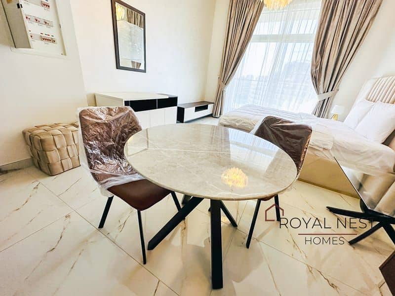 Vacant | Pool View | Accessible Location