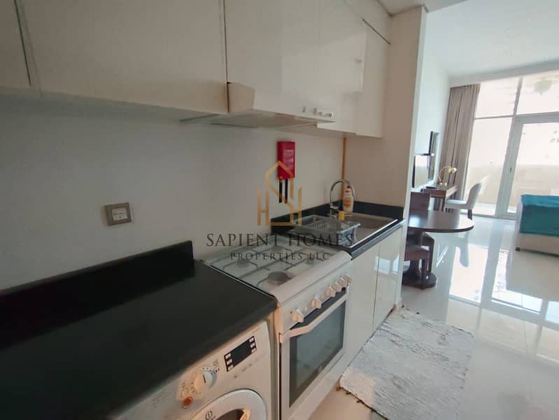 Fully Furnished - High Floor - Park View