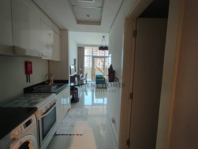 Fully Furnished - High Floor - Park View