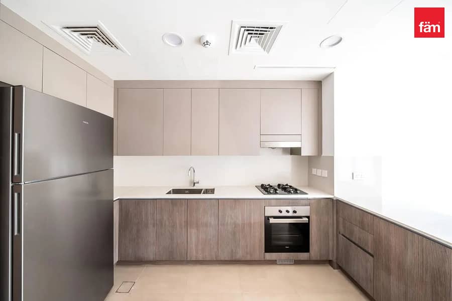 Best Location | Next To Ammenities - Image 8