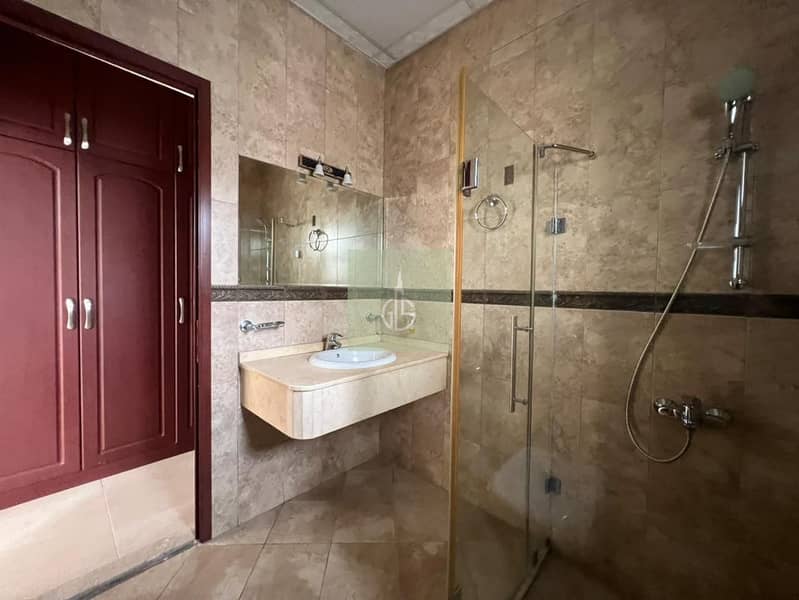 Ultra-Luxury Mansion-Style 5BR Villa | Private Pool - Image 19