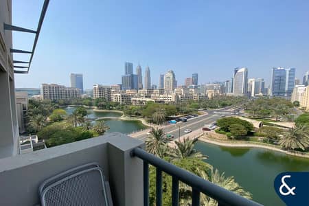1 Bedroom Flat for Sale in The Views, Dubai - 1 bedroom | Full lake views | Top Floor