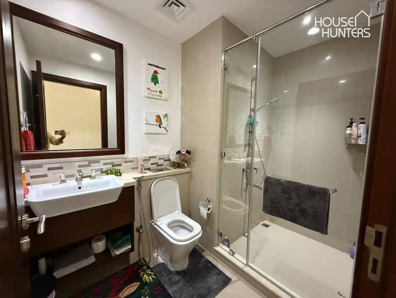 Rare Unit | Landscaped with Pool | Vacant in Feb - Image 10