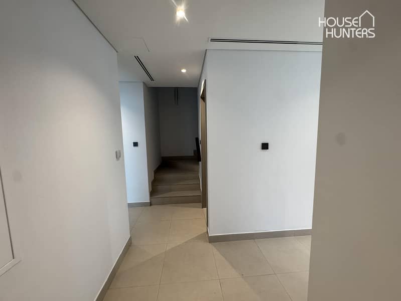 Open Kitchen | Fully Integrated Appliances | New