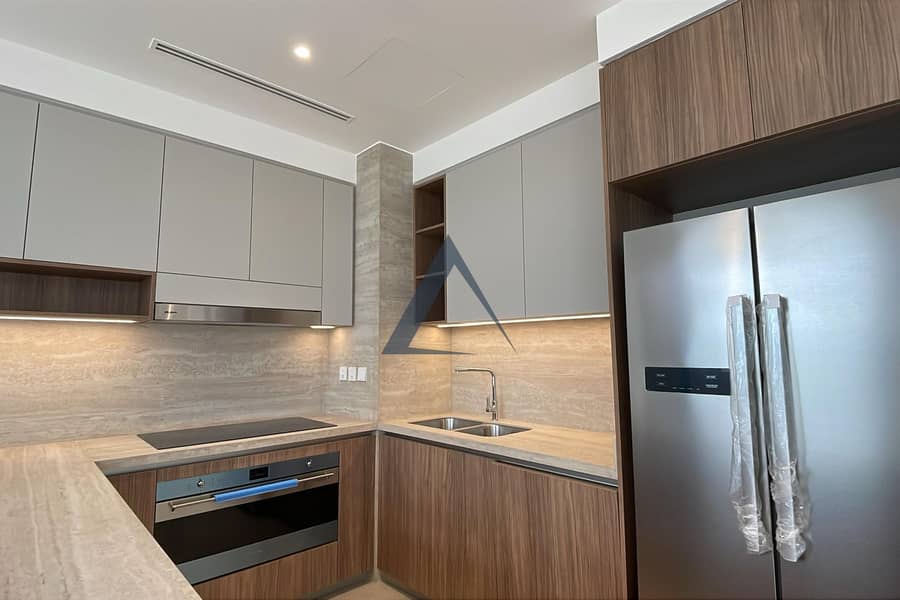 Brand New | Prime Location | Vacant - Image 6