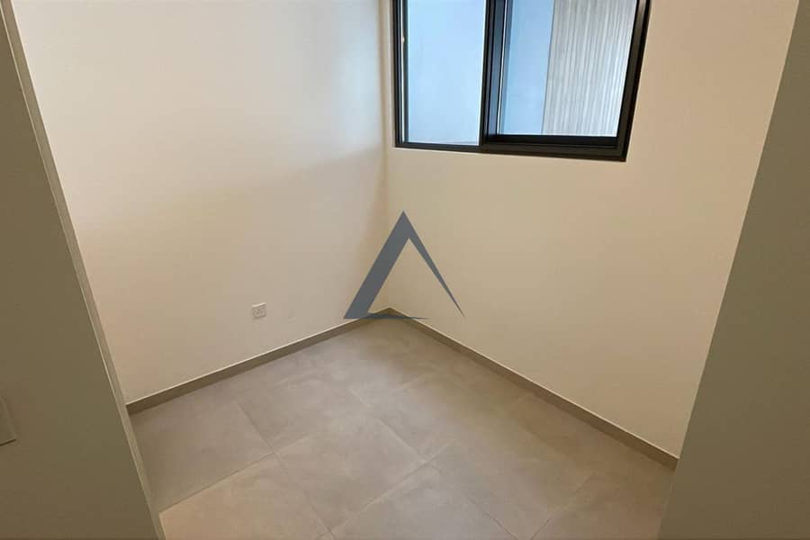 Brand New | Prime Location | Vacant - Image 8