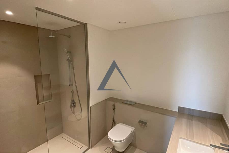 Brand New | Prime Location | Vacant - Image 23