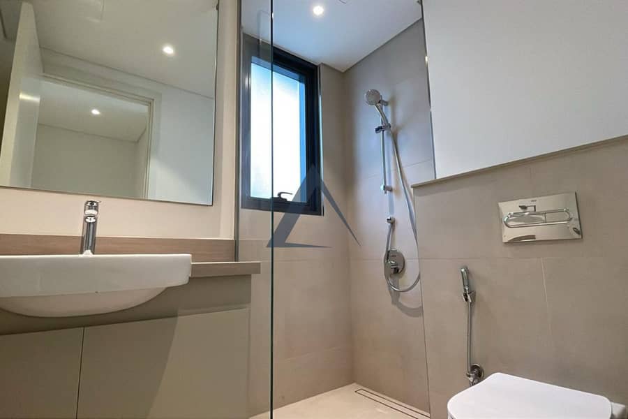 Brand New | Prime Location | Vacant - Image 24