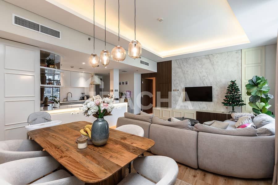 Upgraded | Vacant | High Floor