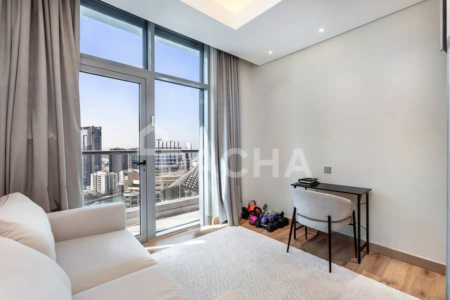 Upgraded | Vacant | High Floor - Image 10