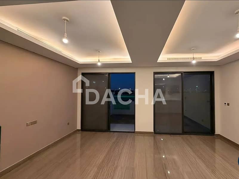 Full Golf View | Single Row | Semi Furnished - Image 13