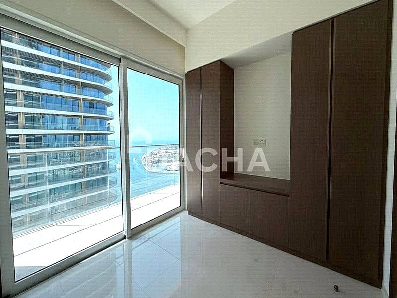 Curved Balcony | PALM VIEW | Private Beach - Image 6