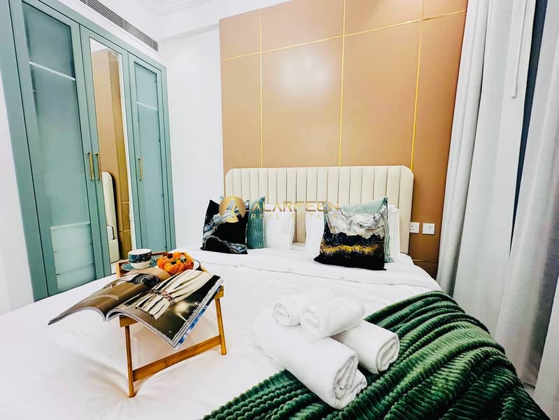 Fully Furnished | Pool View | High Floor | 1BHK - Image 9