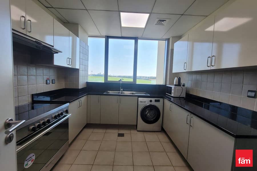 Open Park View I Closed Kitchen I Ready To Move