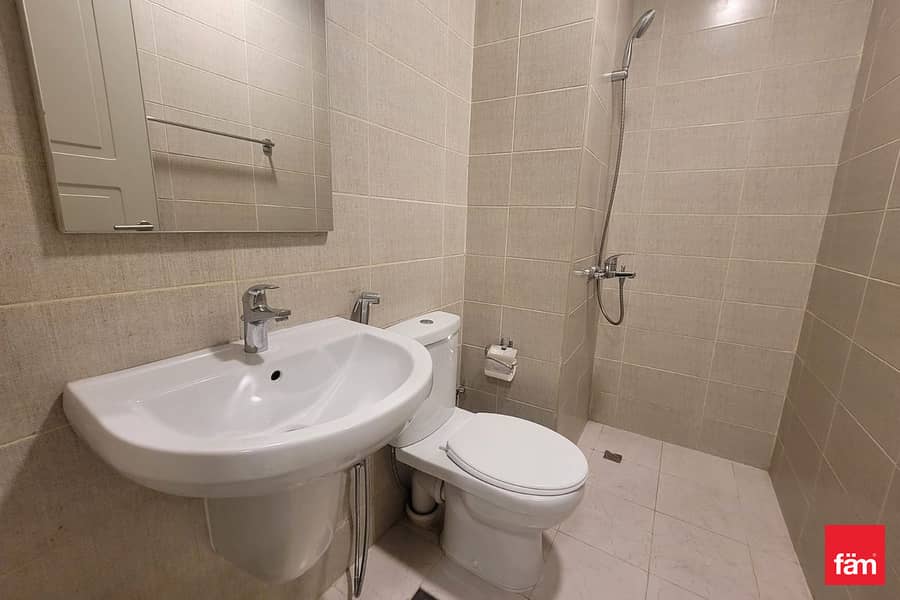 Open Park View I Closed Kitchen I Ready To Move - Image 13