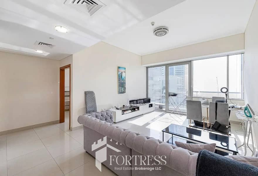FULLY FURNISHED | HIGH FLOOR | VACANT