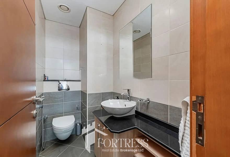 FULLY FURNISHED | HIGH FLOOR | VACANT - Image 13