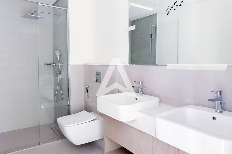 RESALE | 4BR + Maid's Room | On the Park - Image 11