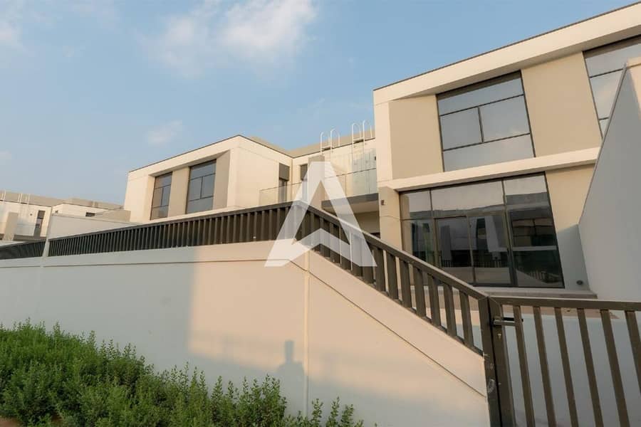 RESALE | 4BR + Maid's Room | On the Park - Image 13