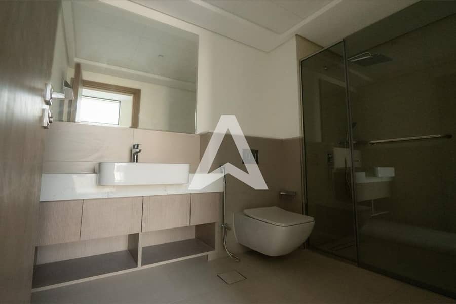 RESALE | 4BR + Maid's Room | On the Park - Image 14