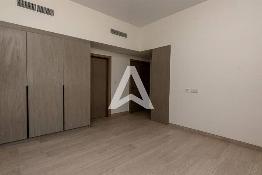 RESALE | 4BR + Maid's Room | On the Park - Image 15