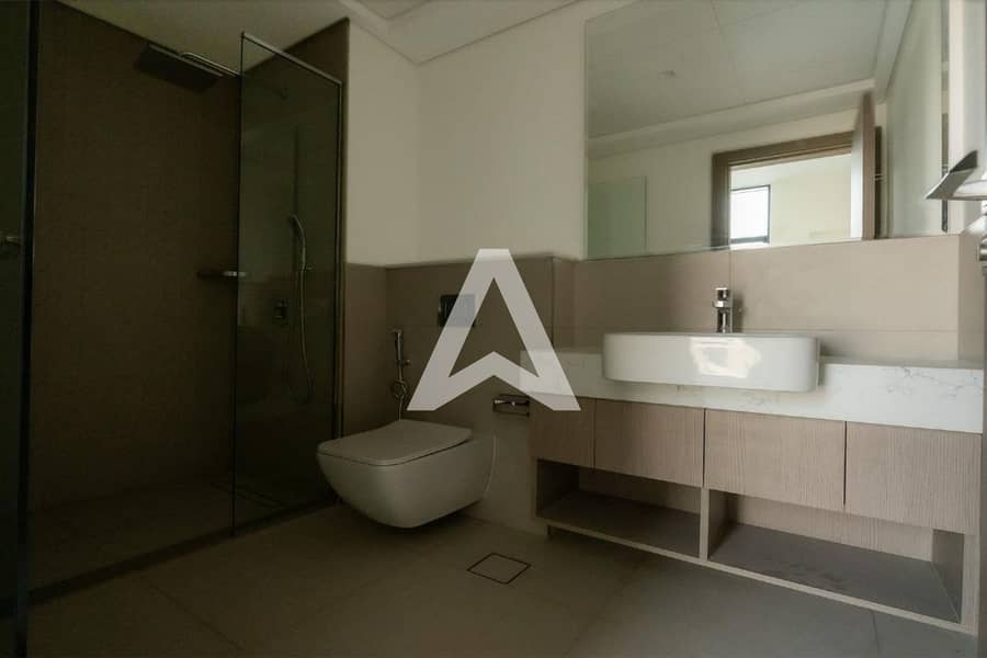 RESALE | 4BR + Maid's Room | On the Park - Image 16